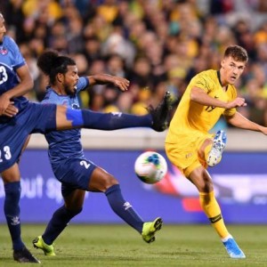 开云-澳众将陆续报到德甲中场先行 大联盟后卫难战国足