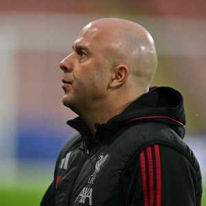 记者：利物浦无意在本赛季炒掉斯洛特，赛季结束才会评估情况